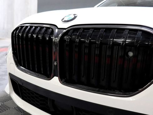 Used 2020 BMW 750i xDrive w/ Executive Package AWD/4WD image 15