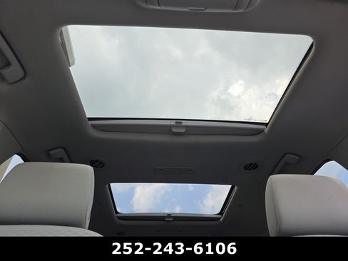 Used 2019 GMC Acadia SLE FWD image 12