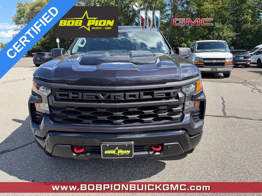 Certified 2024 Chevrolet Silverado 1500 Custom Trail Boss w/ LPO, Dark Essentials Package AWD/4WD image 6