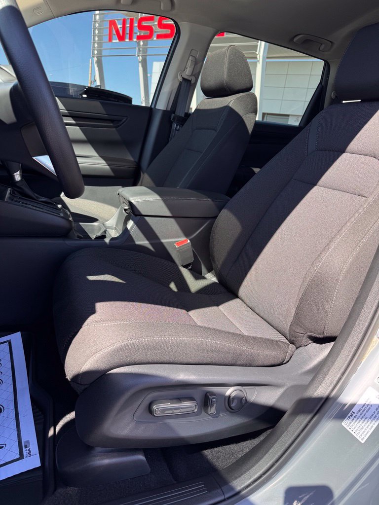 Used 2026 Honda CR-V EX image 10