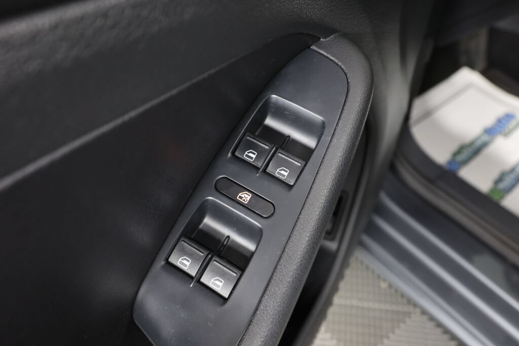 Used 2014 Volkswagen Jetta SE FWD image 31