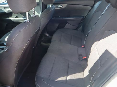 Used 2021 Kia Forte LXS FWD image 10