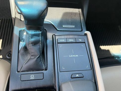 Used 2020 Lexus ES 350 w/ Premium Package FWD image 19