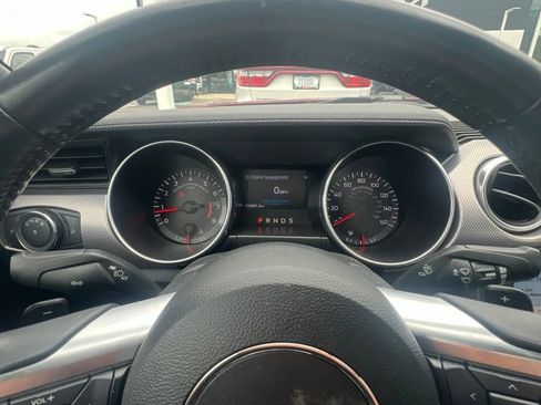 Used 2018 Ford Mustang Convertible w/ Equipment Group 101A RWD image 3
