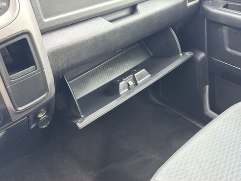 Used 2014 RAM 1500 Express image 29