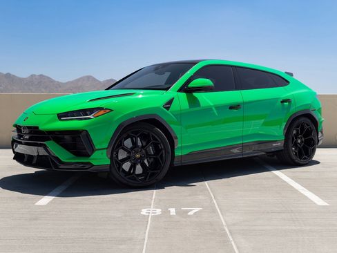 Used 2023 Lamborghini Urus Performante AWD/4WD image 1