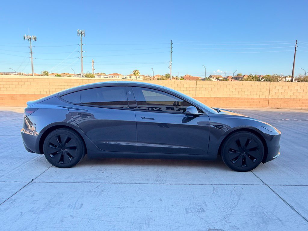 Used 2024 Tesla Model 3 Standard Range RWD image 5