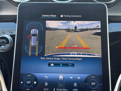 Used 2024 Mercedes-Benz GLC 300 image 27