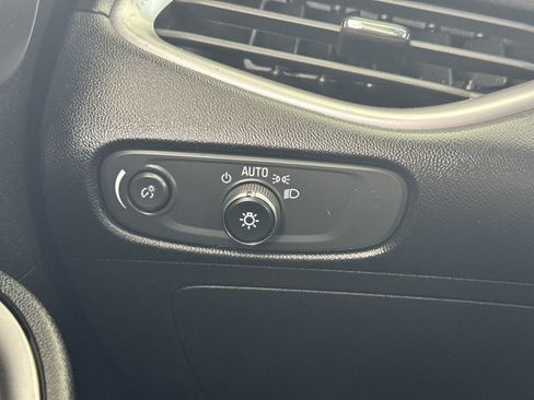 Used 2021 Chevrolet Malibu RS image 27