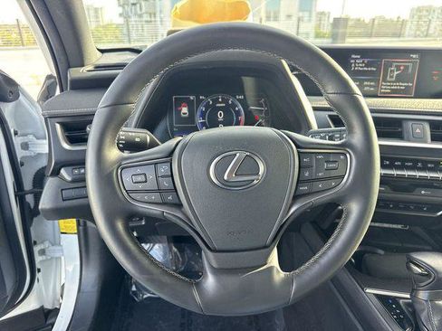 Certified 2022 Lexus UX 200 w/ Premium Package FWD image 14