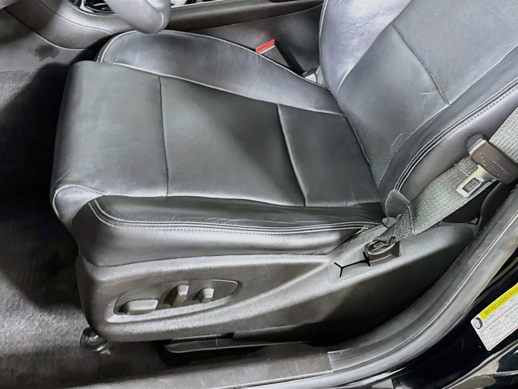 Used 2014 Cadillac ATS Luxury w/ Driver Awareness Package RWD image 24