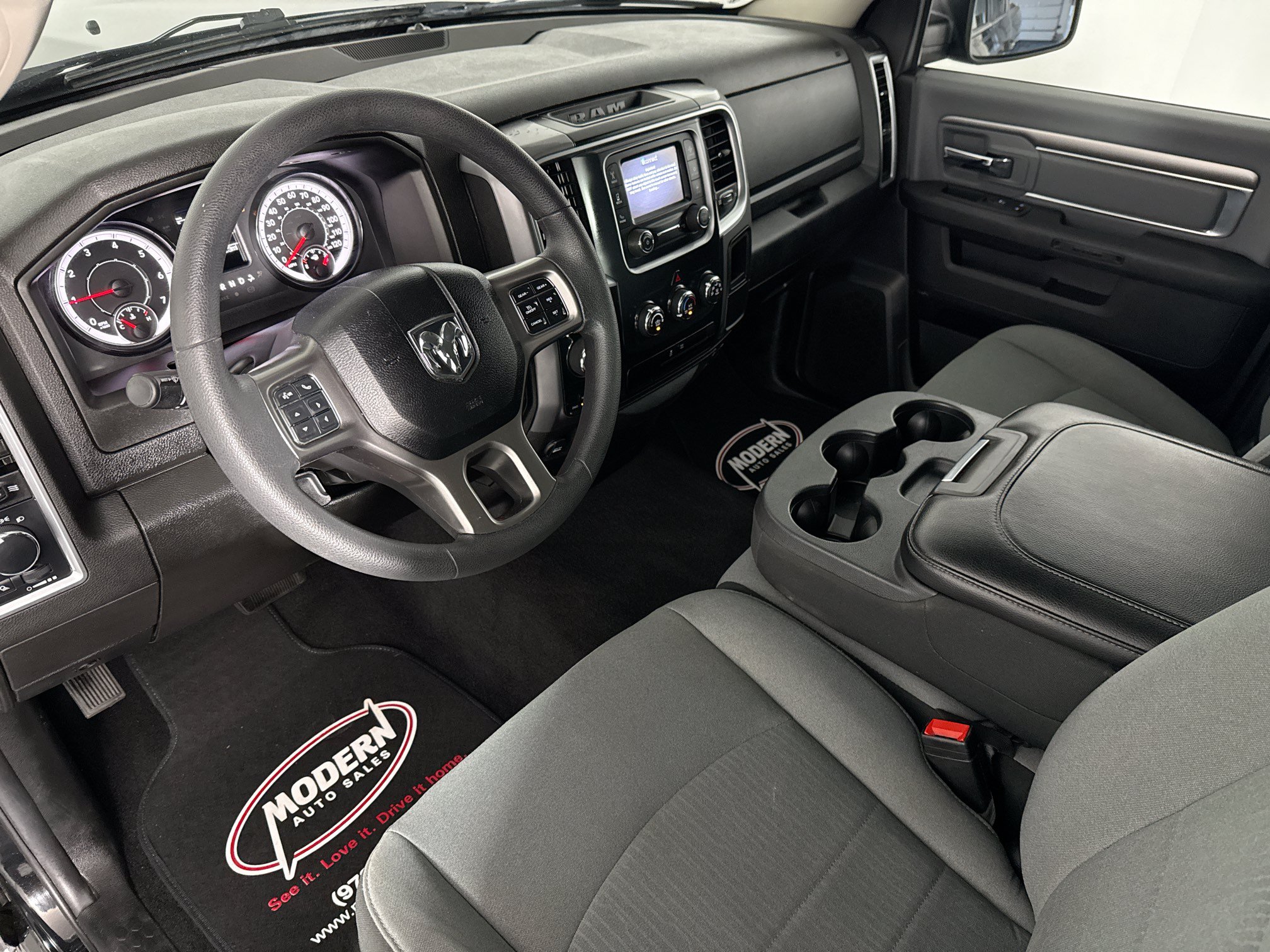 Used 2023 RAM 1500 Classic SLT AWD/4WD image 19
