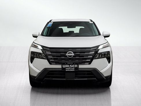 New 2026 Nissan Rogue SV w/ Cold Weather Package AWD/4WD image 2