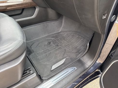 Used 2025 GMC Sierra 1500 Elevation w/ Elevation Premium Package image 18