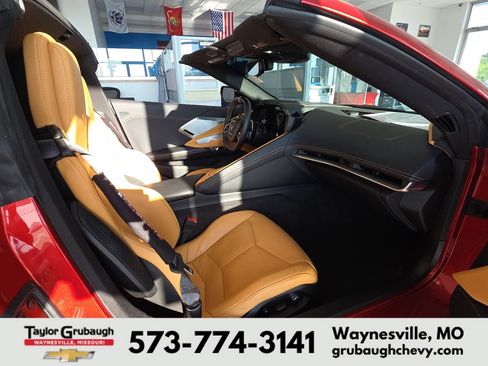 Used 2025 Chevrolet Corvette Stingray Preferred Cpe w/ Z51 Performance Package RWD image 30