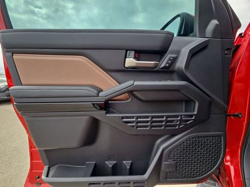 Used 2025 Toyota 4Runner Limited image 27