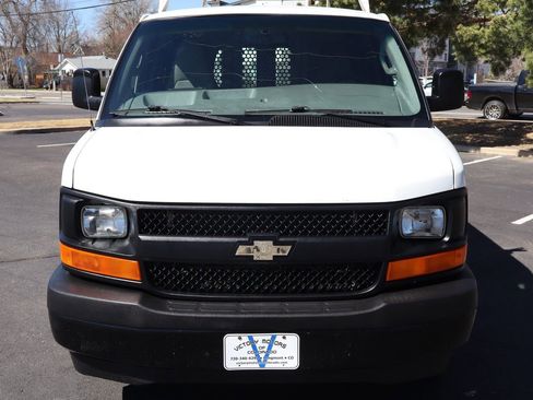 Used 2017 Chevrolet Express 2500 image 12