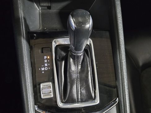 Used 2018 MAZDA CX-5 Touring w/ Preferred Equipment Package image 16