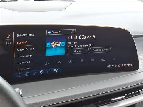 Used 2025 Cadillac XT4 Premium Luxury AWD/4WD image 13