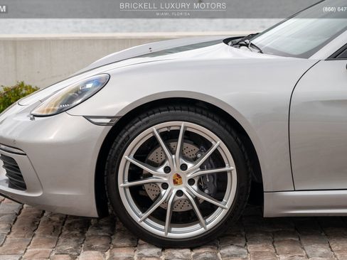 Used 2024 Porsche 718 Cayman image 38
