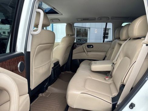 Used 2019 Nissan Armada SL w/ Premium Package image 7