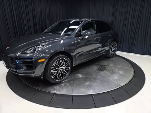 Used 2021 Porsche Macan Turbo AWD/4WD image 10