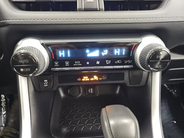 Certified 2025 Toyota RAV4 XLE AWD/4WD image 25