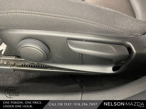 Used 2021 MAZDA MAZDA3 Sedan image 18