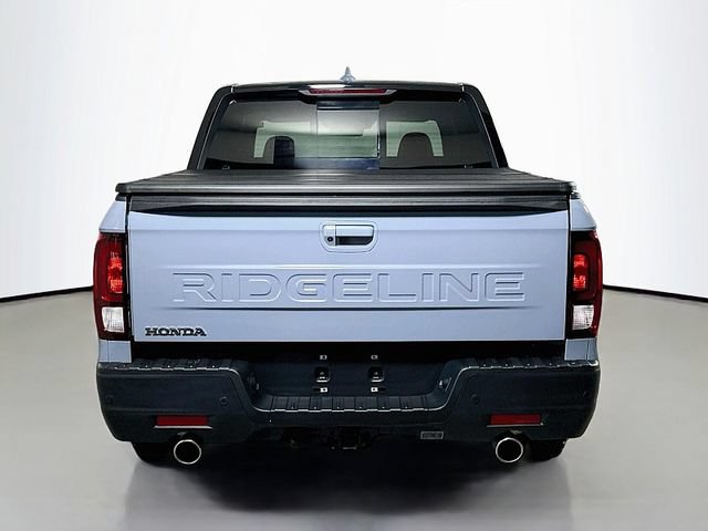 Used 2025 Honda Ridgeline Black Edition image 6