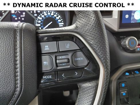 Used 2023 Toyota Tundra Limited image 11