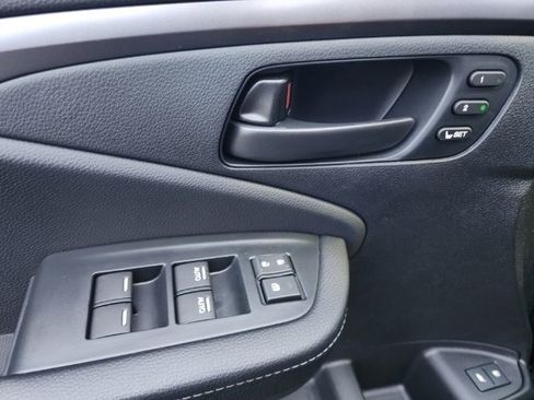 Used 2025 Honda Passport EX-L image 35