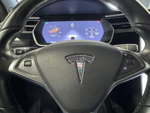 Used 2016 Tesla Model X 75D image 17