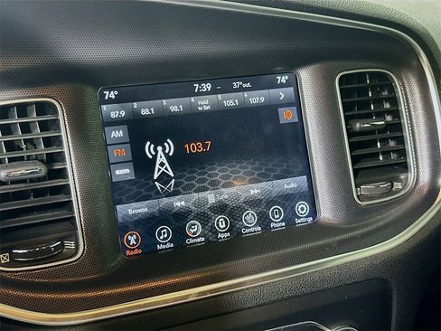 Used 2017 Dodge Charger R/T image 18