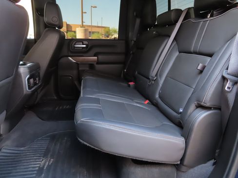 Used 2020 Chevrolet Silverado 2500 High Country image 13
