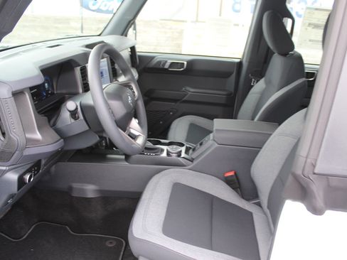 New 2025 Ford Bronco 4-Door image 19