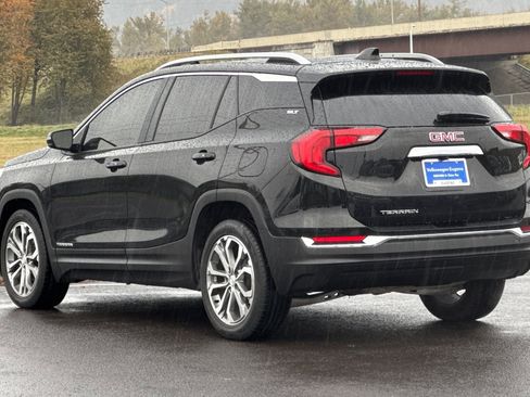 Used 2020 GMC Terrain SLT image 5