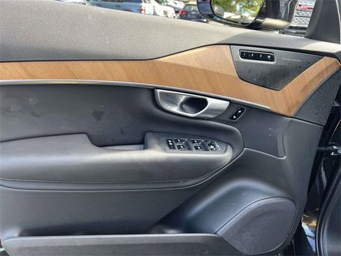 Used 2024 Volvo XC90 B6 Plus w/ Protection Package Premier image 17