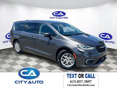 Used 2023 Chrysler Pacifica Touring-L