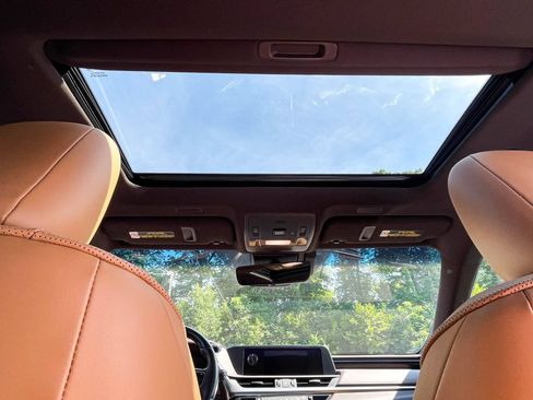 Used 2020 Lexus ES 350 w/ Premium Package FWD image 14