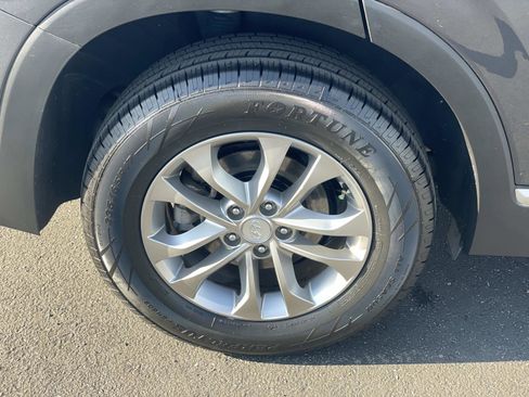 Certified 2020 Hyundai Santa Fe SEL image 30