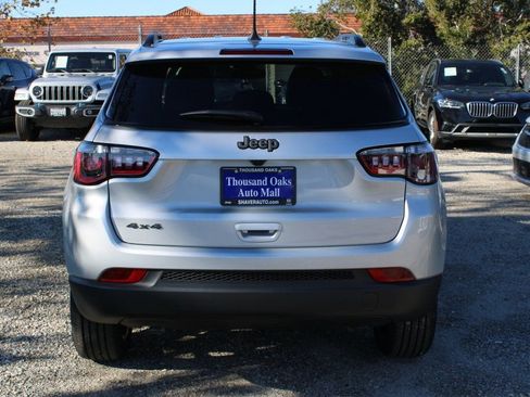 New 2026 Jeep Compass Latitude image 5