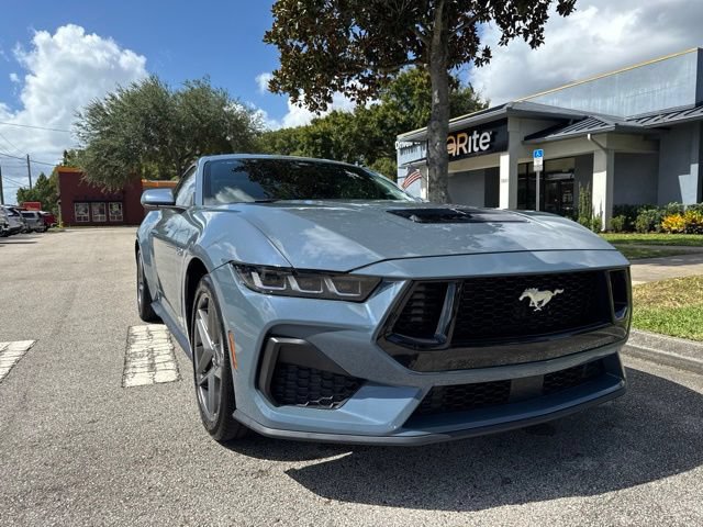 Used 2025 Ford Mustang GT RWD image 2
