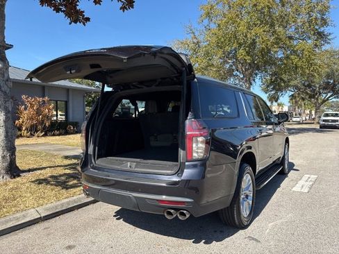 Used 2023 Chevrolet Suburban Premier image 19