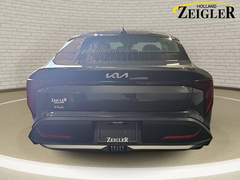 Used 2025 Kia K4 FWD image 6