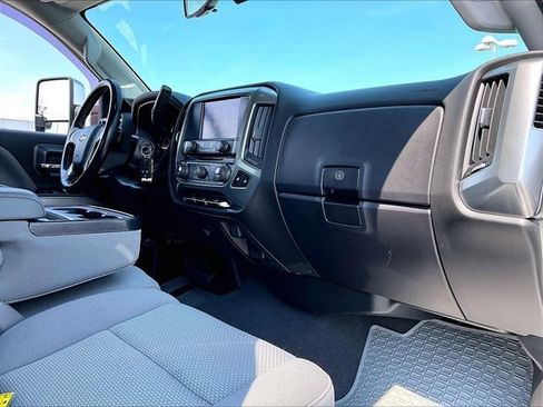 Used 2019 Chevrolet Silverado 2500 LT w/ LT Convenience Package AWD/4WD image 14