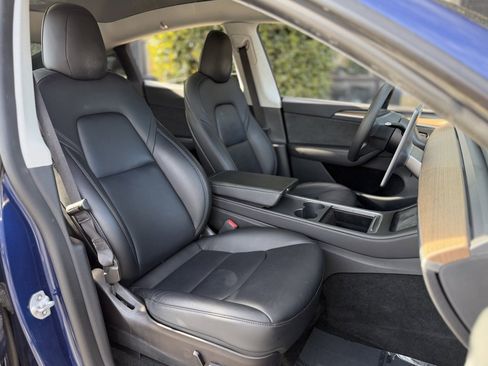 Used 2022 Tesla Model Y Performance image 33