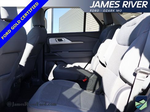Certified 2025 Ford Explorer Active image 19