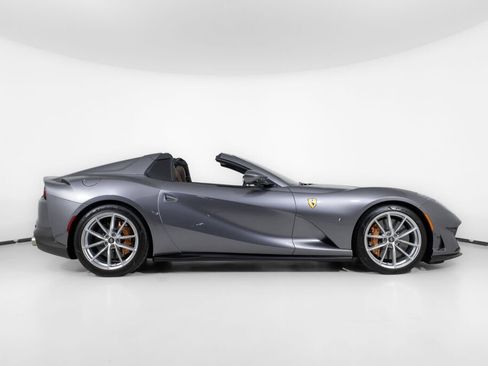 Used 2021 Ferrari 812 GTS RWD image 10