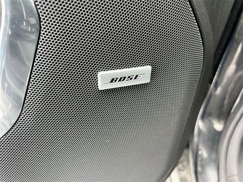 Used 2021 GMC Yukon SLT w/ SLT Luxury Plus Package image 25