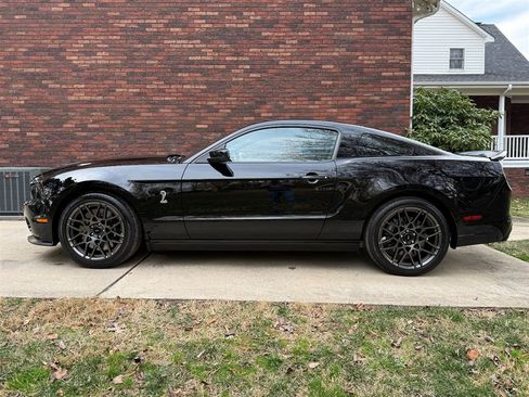 Used 2013 Ford Mustang Shelby GT500 image 22